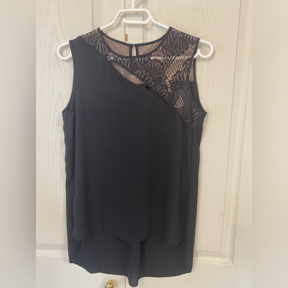 BCBG MAXAZRIA Short Sleeve Top